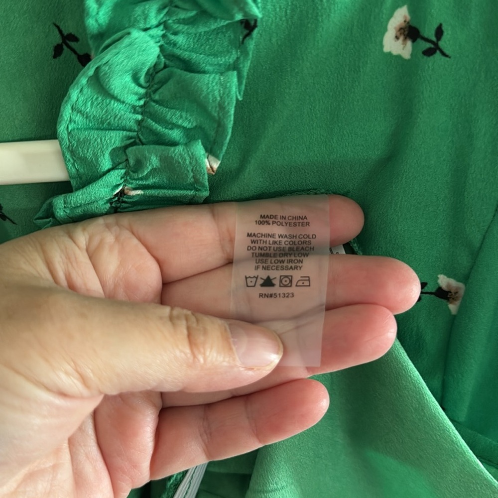 Riley & Rae Emerald Ruffle Blouse - Picture 4 of 5